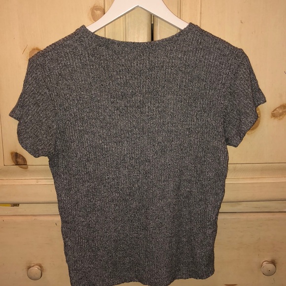 Brandy Melville T-Shirt - Picture 4 of 4